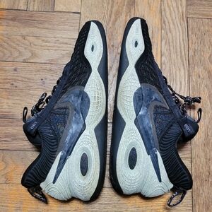 Nike Cosmic Unity Size 10.5 Black